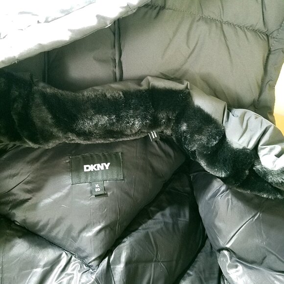 DKNY Long Quilted Puffer Jacket XL Gray New With Tags Removable Hood - Picture 11 of 16